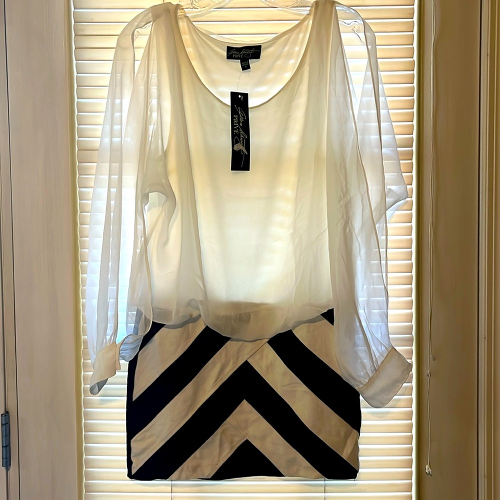 Allen Schwartz Blouse and Skirt combo Sz Medium